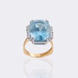 Aquamarine Ring with Diamonds - image 3