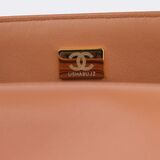 Timeless Mini Flap Bag mit Top Handle - Bild 7