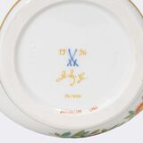 Paar Flötenvasen mit Chinoiserien im Höroldt Stil - Bild 3