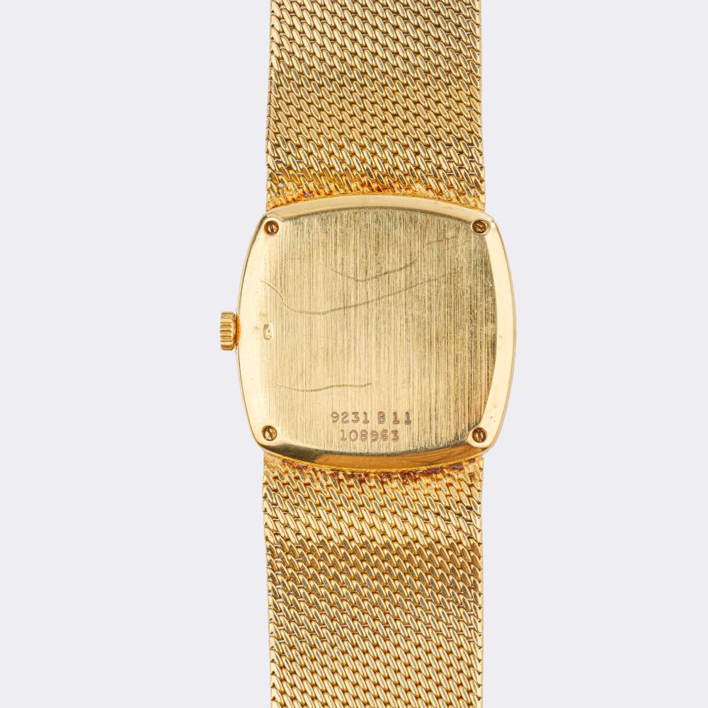 Elegant Ladie's Wristwatch - image 3