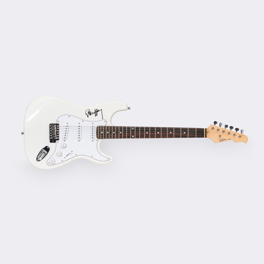 Hand-signed E-Guitar By Peter Maffay - image 3