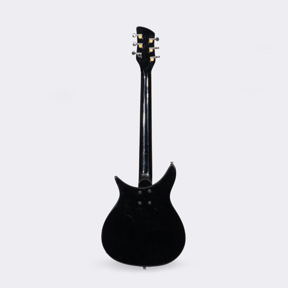 Hand-signed E-Guitar by Smokie - image 2