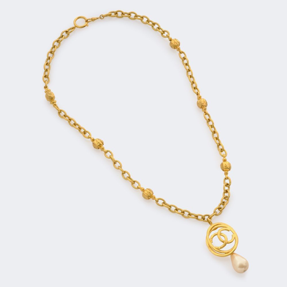 CC Chain With Faux Pearl - image 2