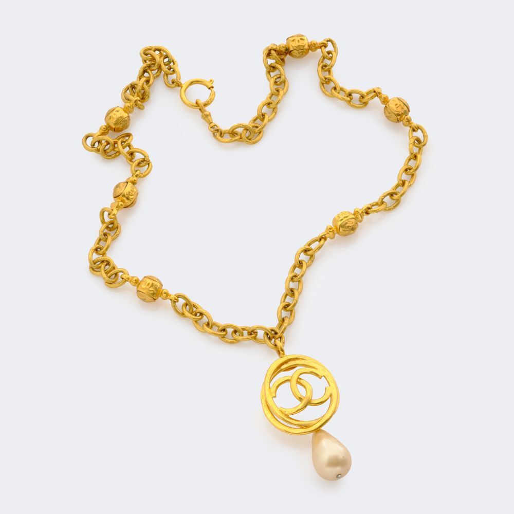 CC Chain With Faux Pearl - image 3