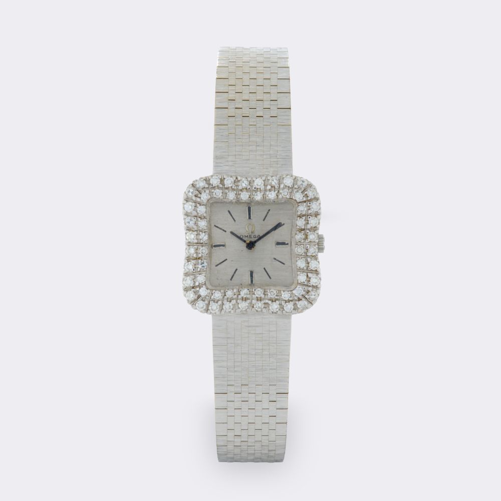  Omega - Elegant Women's Wristwatch with Diamonds