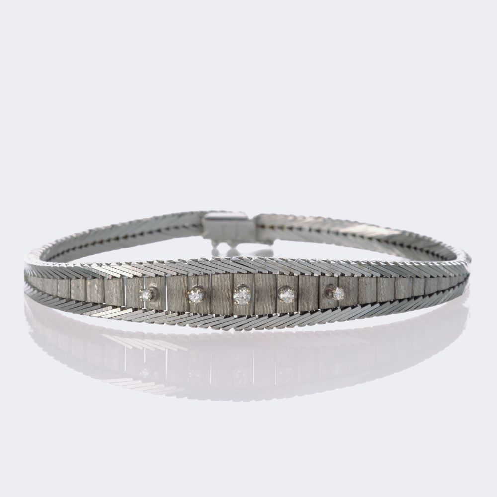 Diamond Jewellery Set: Necklace and Bracelet - image 4