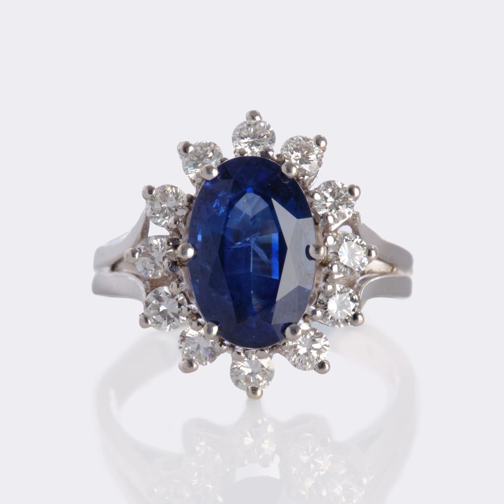 Natural Sapphire Ring with Diamonds