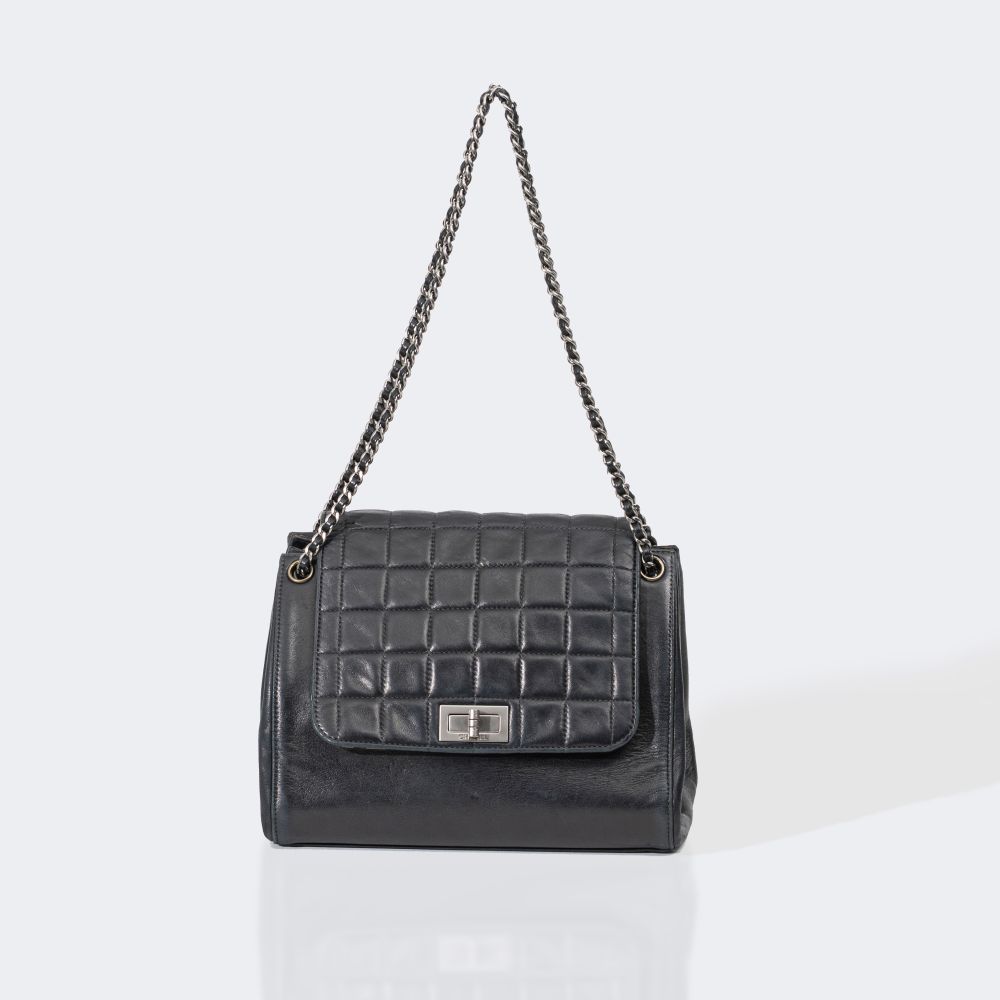  Chanel - 2.55 Reissue Chocolate Bar Bag
