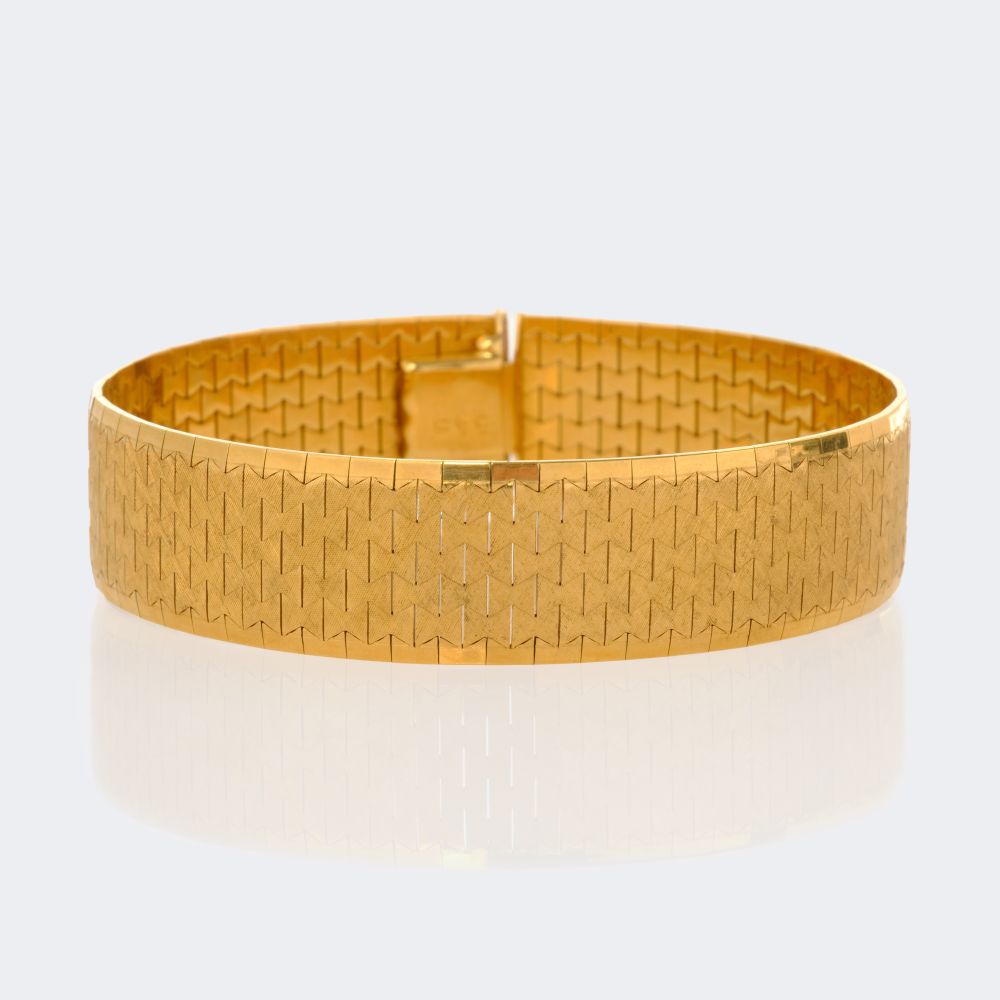 Gold Bracelet 'Chevron'