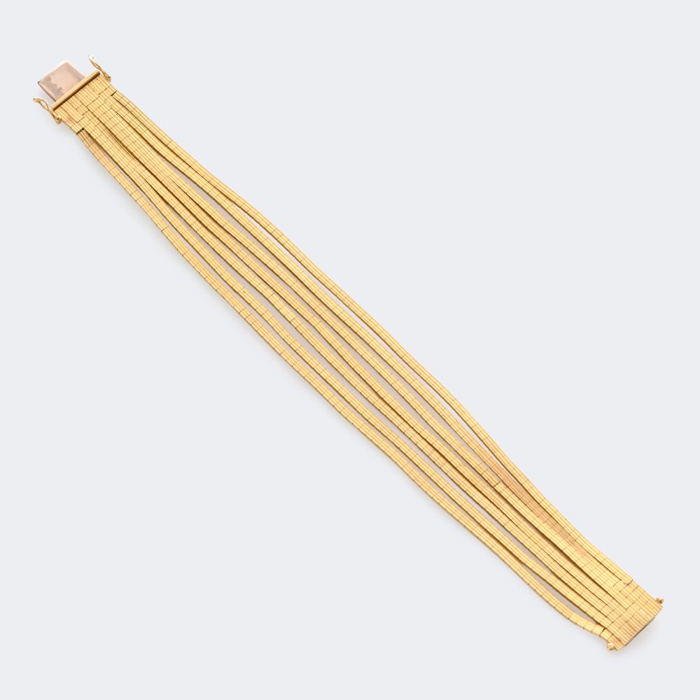 Gold bracelet
