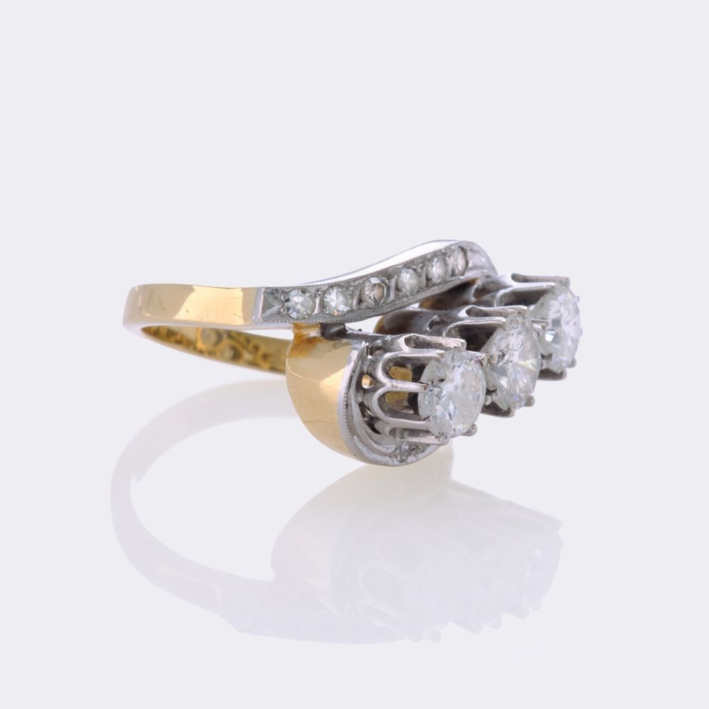 Vintage Diamond Ring with 3 Solitaires Diamonds - image 2
