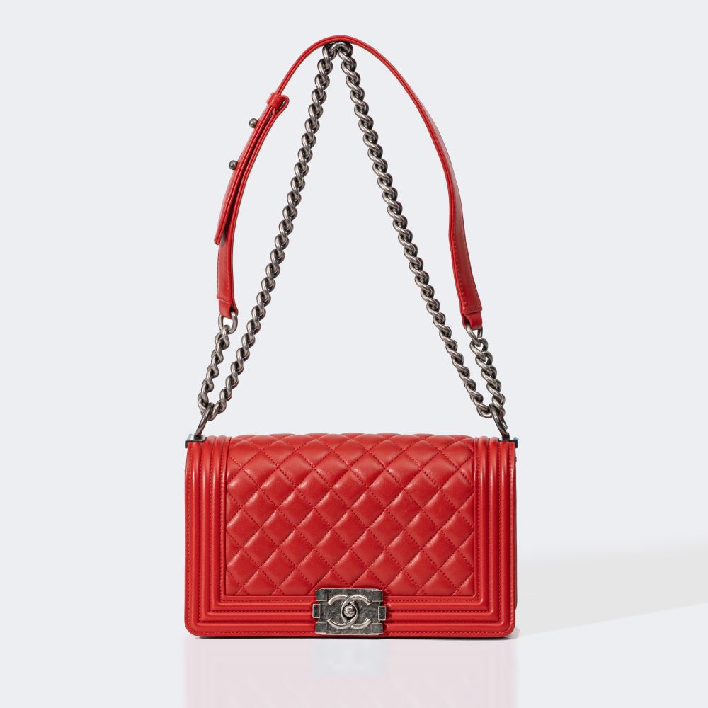  Chanel - Boy Bag Medium