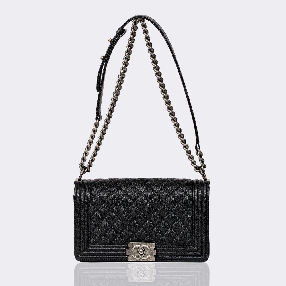  Chanel - Boy Bag Medium