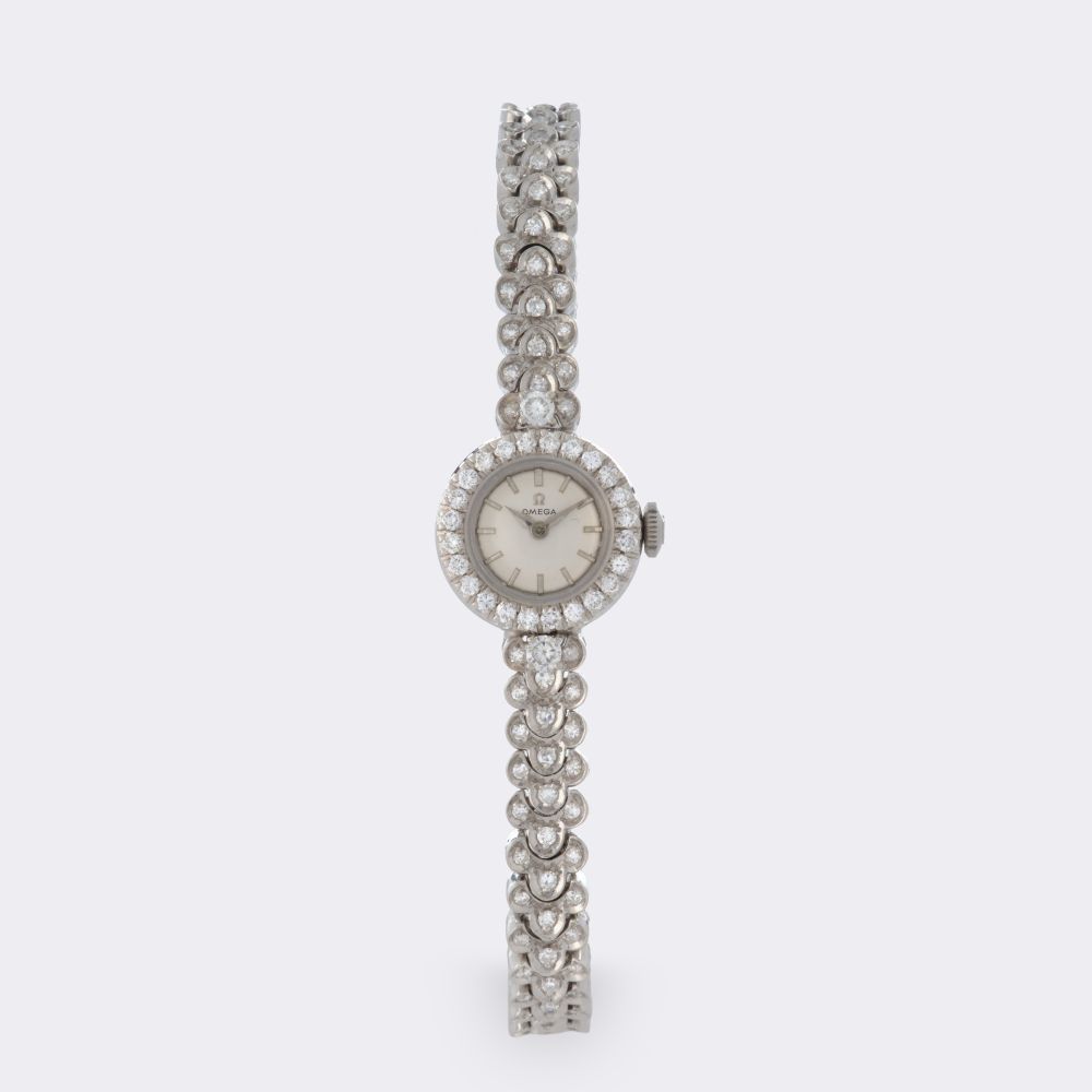  Omega - Fine Women's Wristwatch with Diamonds