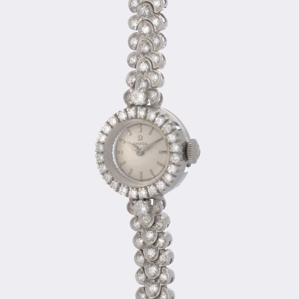 Fine Women's Wristwatch with Diamonds - image 2
