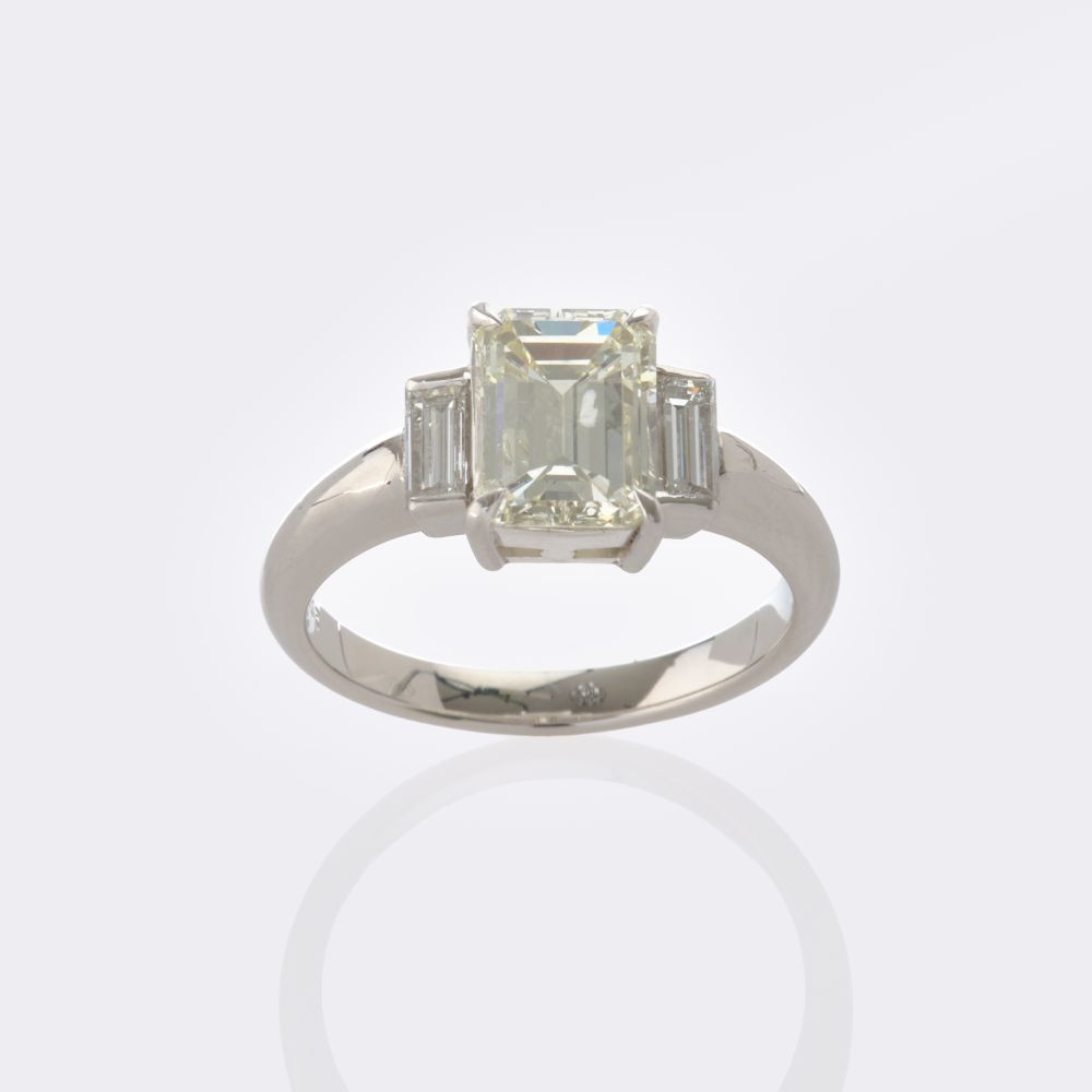 Diamond Ring in Emerald Cut - image 2