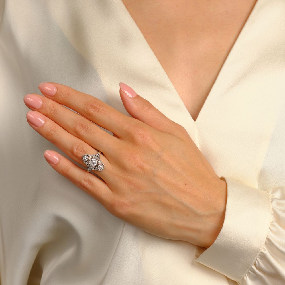 Art Nouveau Diamond Ring - image 3