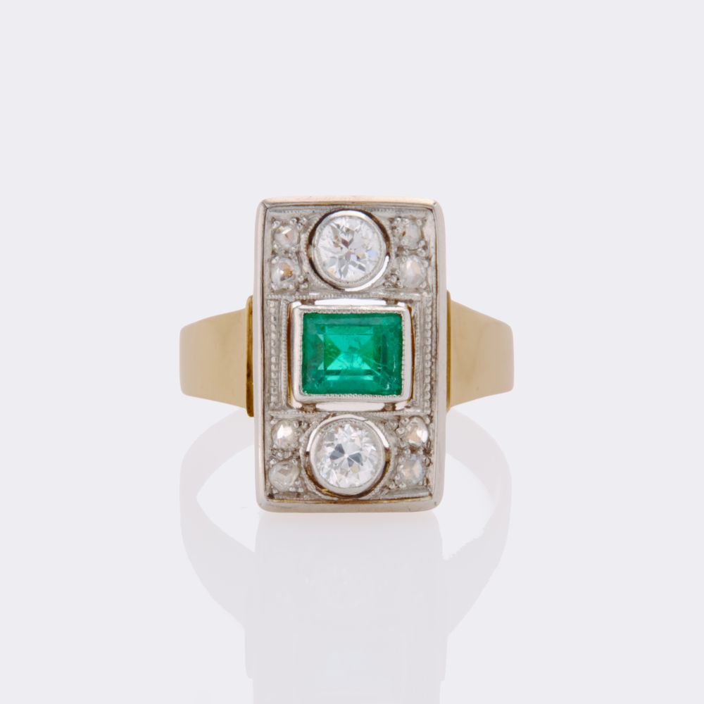 Art Deco Emerald Diamond Ring