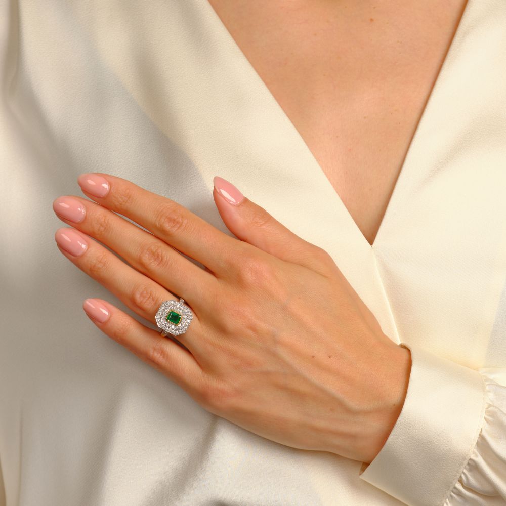 Emerald Diamond Ring - image 3