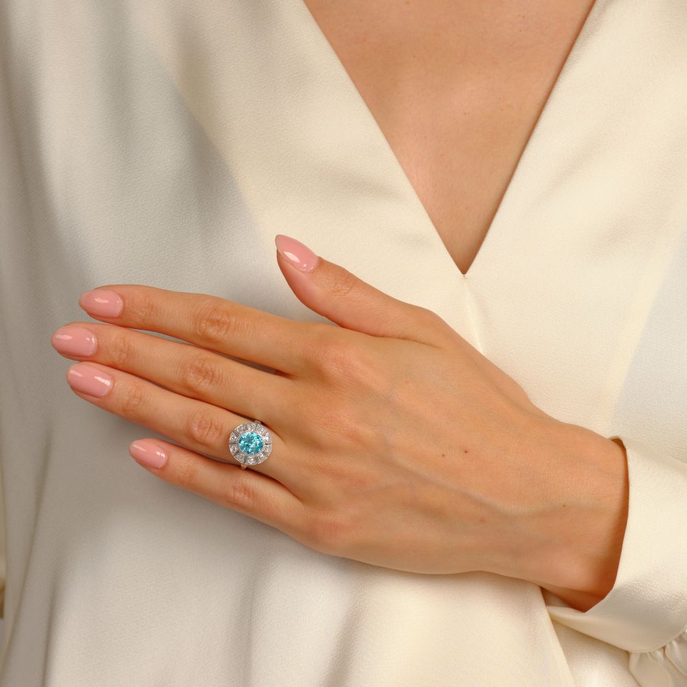 Art Nouveau ring with natural zircon of reversible Colour Change and diamonds - image 4