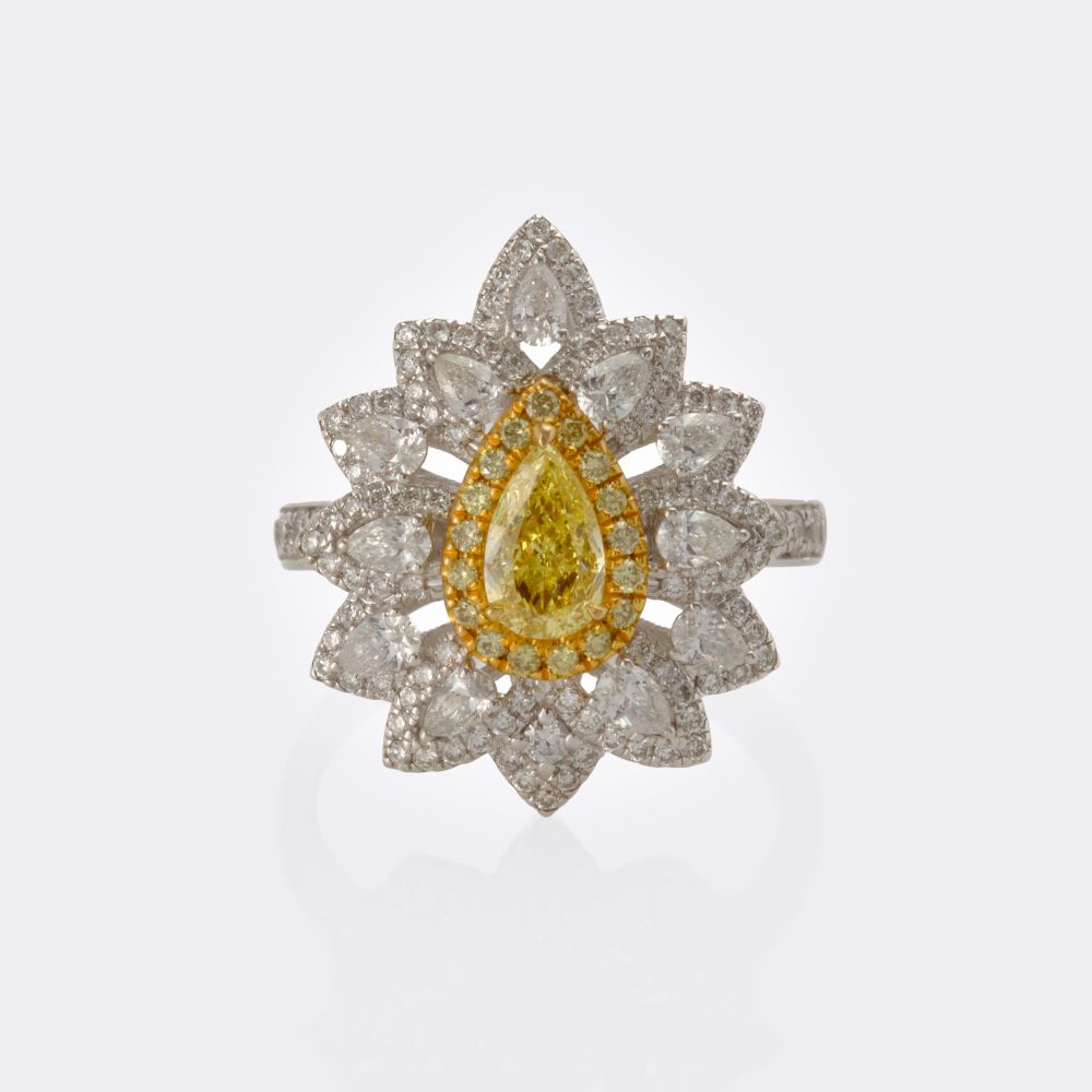 Multicoloured Fancy Diamond Ring
