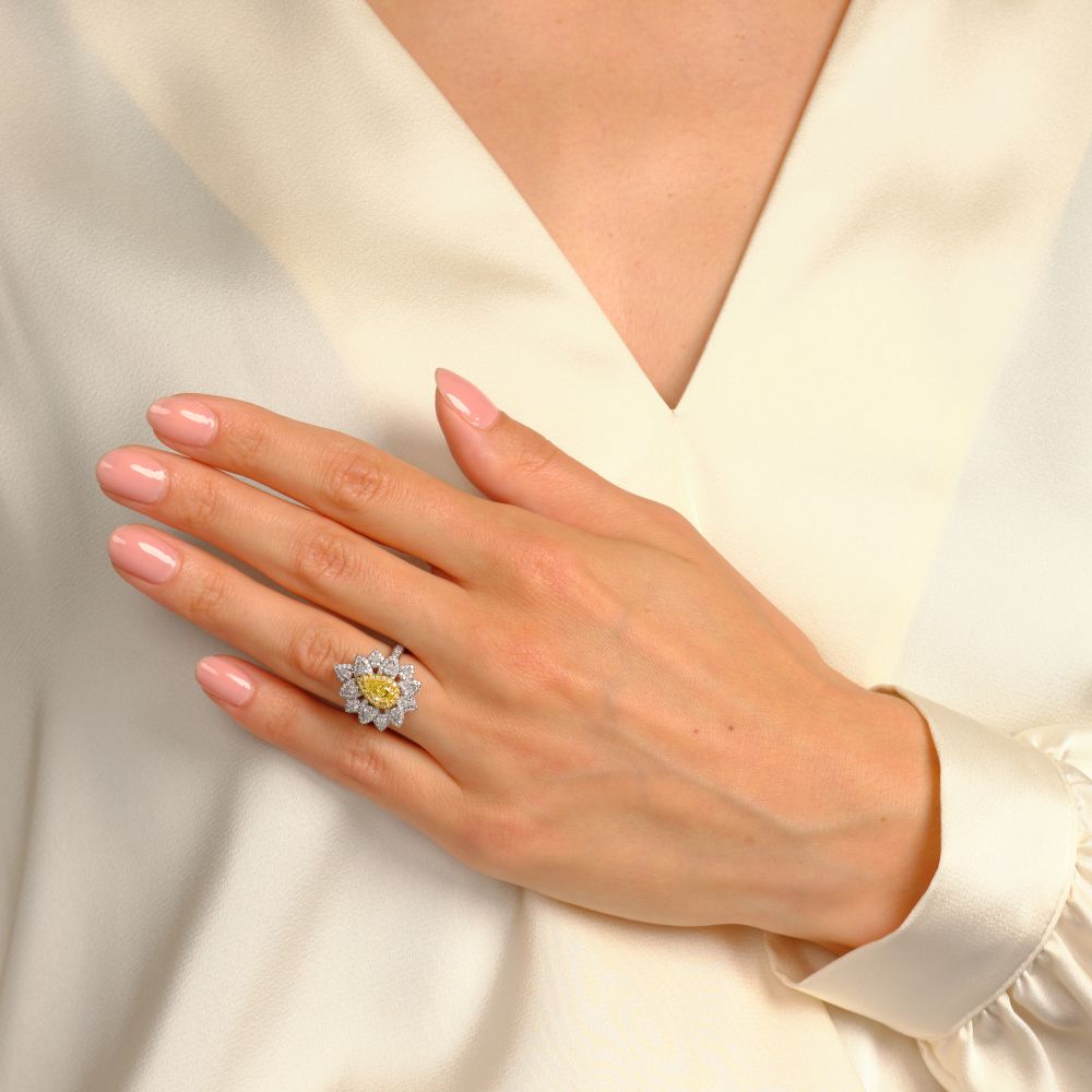 Multicoloured Fancy Diamond Ring - image 3