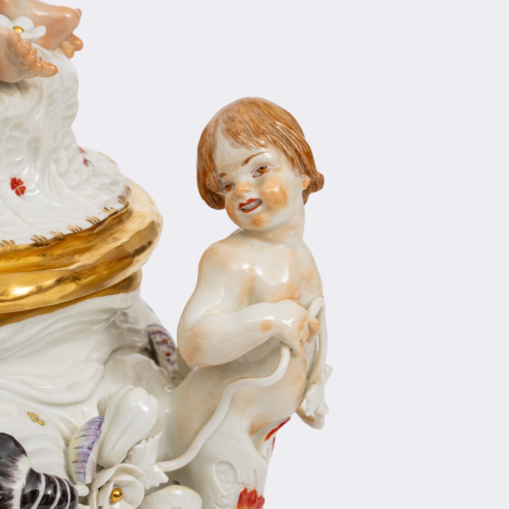 Magnificent lidded tureen from the swan service with Acis and Galatea - image 8