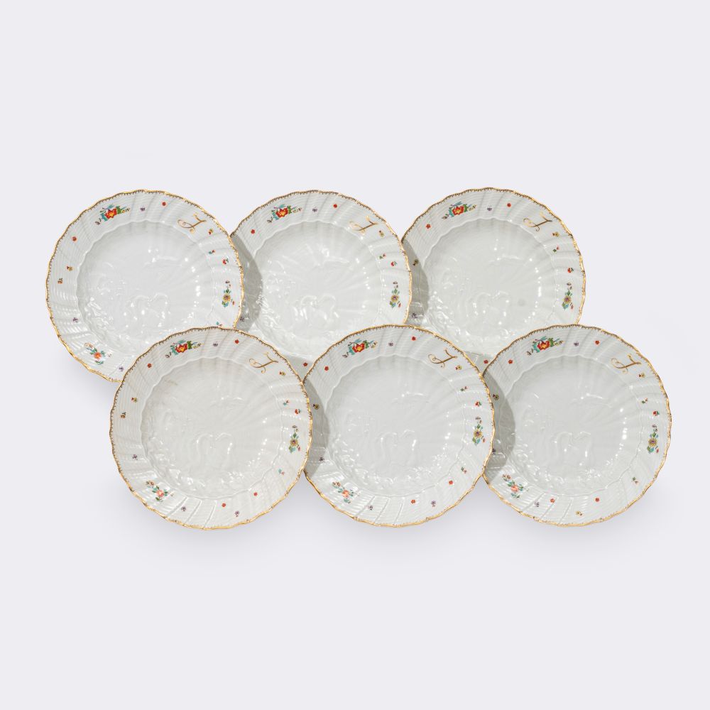 Johann Joachim Kaendler - Set of 12 dinner plates from the Swan service