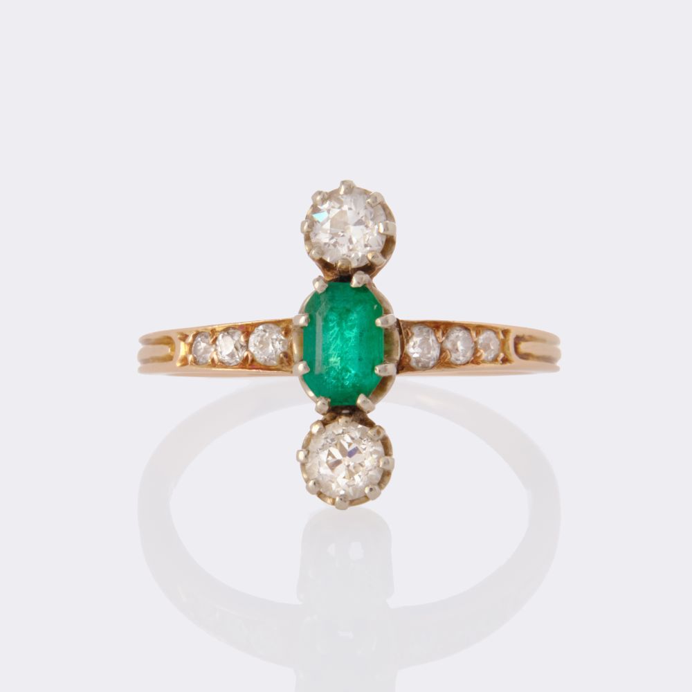 Art Nouveau Emerald Diamond Ring