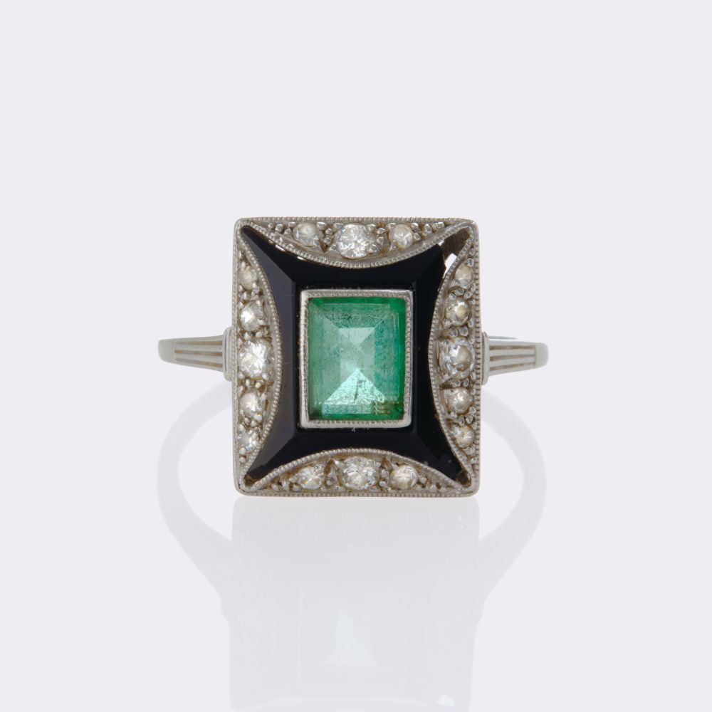Art Deco Emerald Diamond Ring