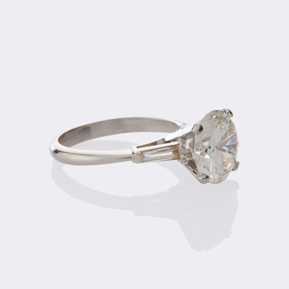 High Carat Solitaire Ring - image 2