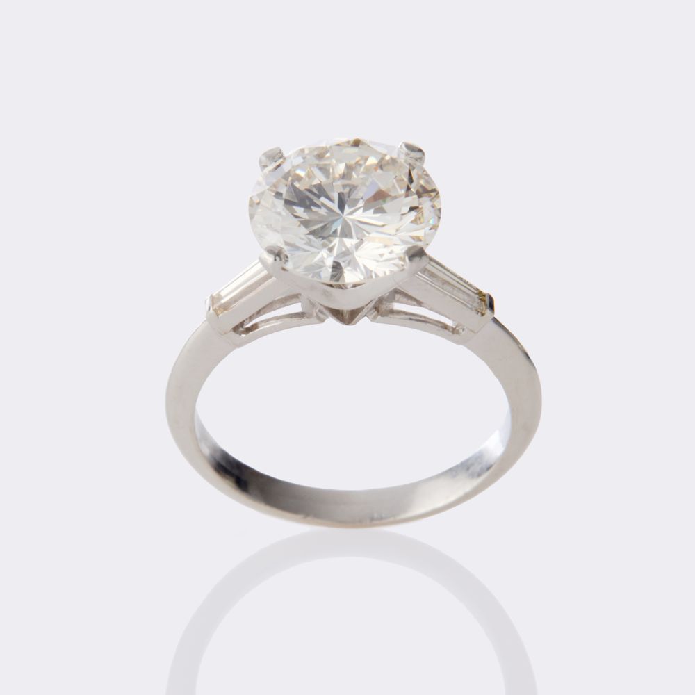 High Carat Solitaire Ring - image 3