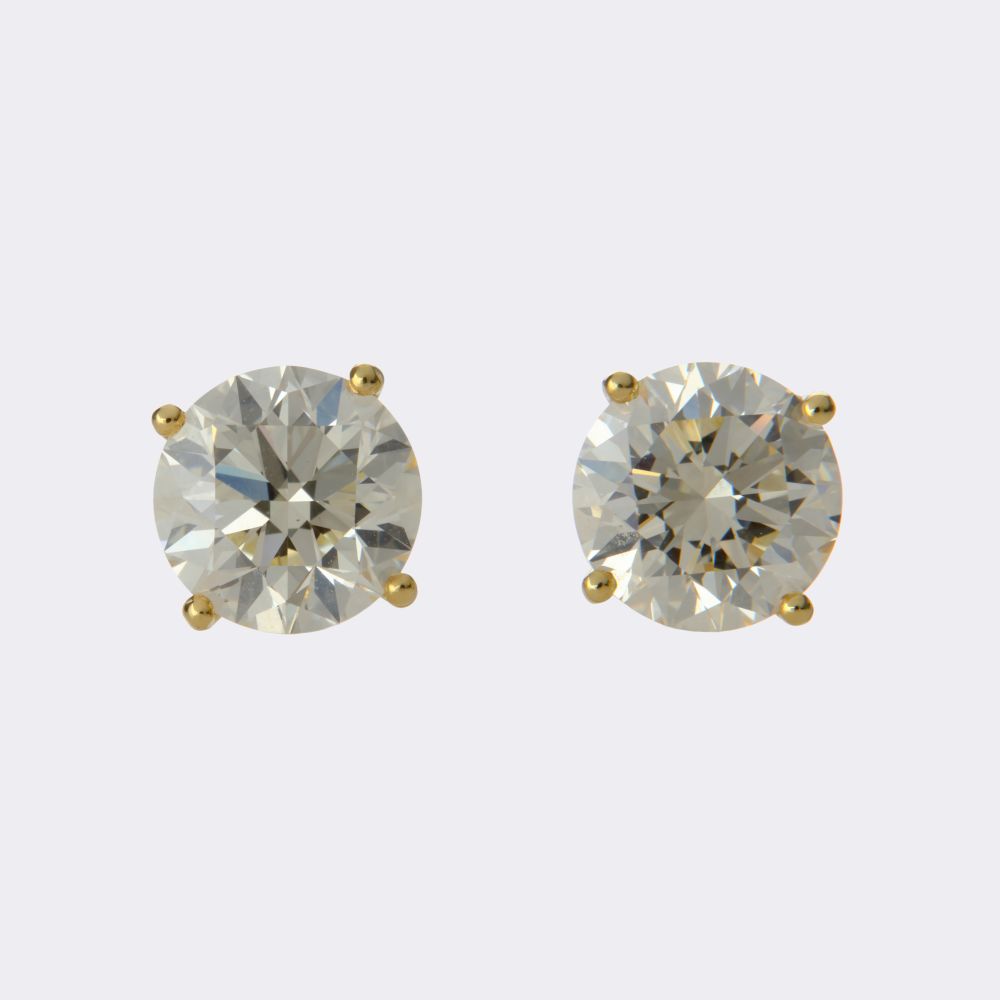 Pair of highcarat Solitaire Eearstuds