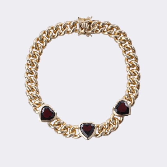Gold curb bracelet with garnet trim 'Heart'