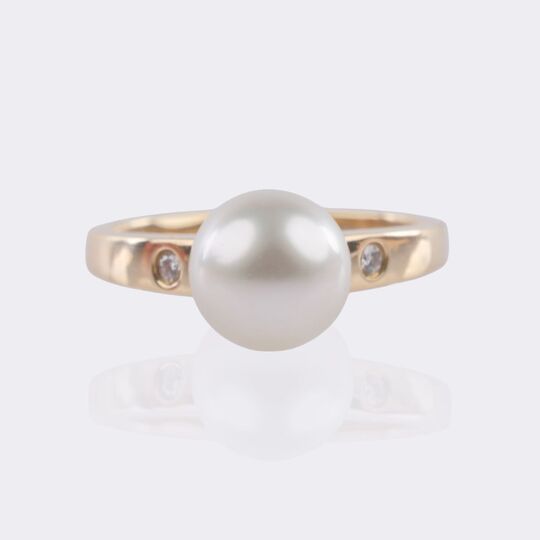 Pearl brilliant ring