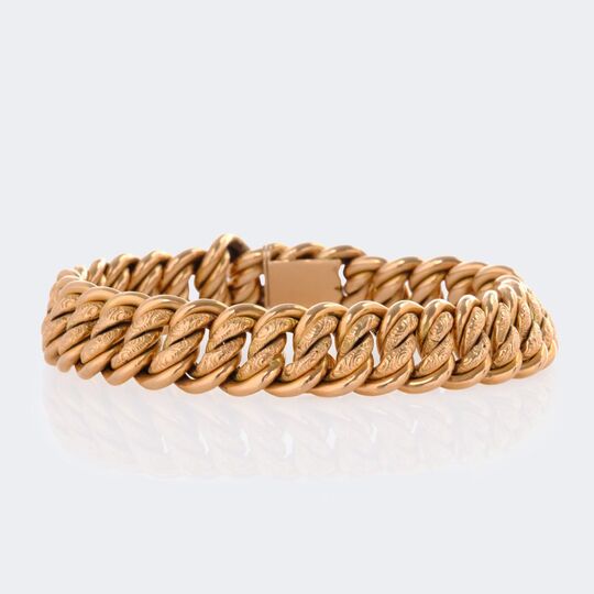 Gold Chain Bracelet with Ornamental Engraving