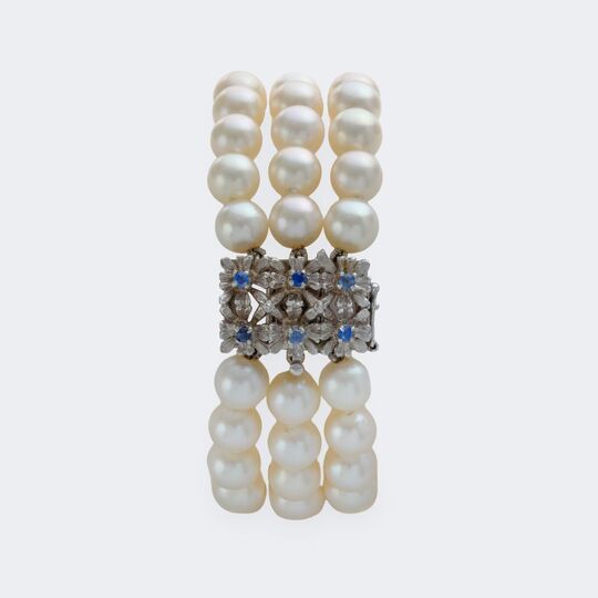 Pearl Bracelet with Sapphire Clasp