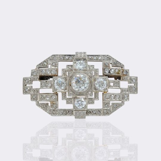 Art Deco brooch with diamonds