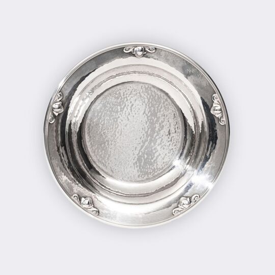 Georg Jensen - Deep bowl 'Acorn' No. 642 F by Johan Rohde