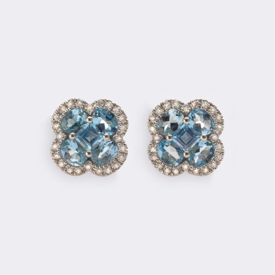 Pair of Aquamarine Diamond Earstuds 'Cloverleaf'