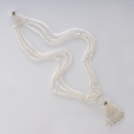 Long rock crystal brilliant necklace
