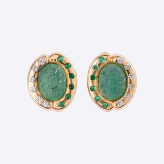  - Pair of Emerald Diamond Earclips 'Flower'