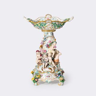 Ernst August Leuteritz - Figurative centerpiece 'Four Seasons' on pedestal