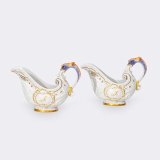 Johann Joachim Kaendler - Pair of gravy boats from the swan service
