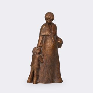 Maren Lipp - Pregnant woman with child