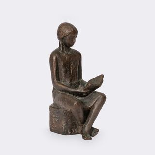 Maren Lipp - Girl reading