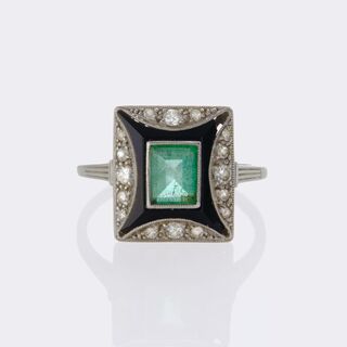  - Art Deco Emerald Diamond Ring