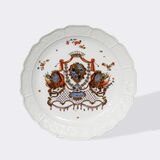 A large plate from the dinner service for Field Marshal Burchard Christoph von Münnich - image 1