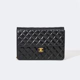 Classic Flap Bag Medium - image 8