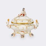 Magnificent lidded tureen from the swan service with nymph - image 1